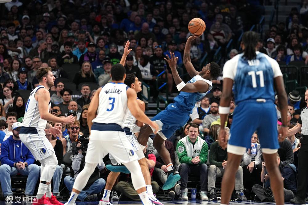 裁判判罚的 裁判判罚的