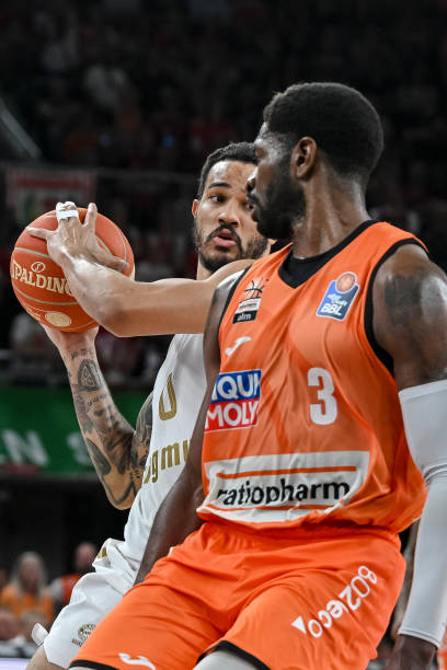 仅为辽宁队 仅为辽宁队