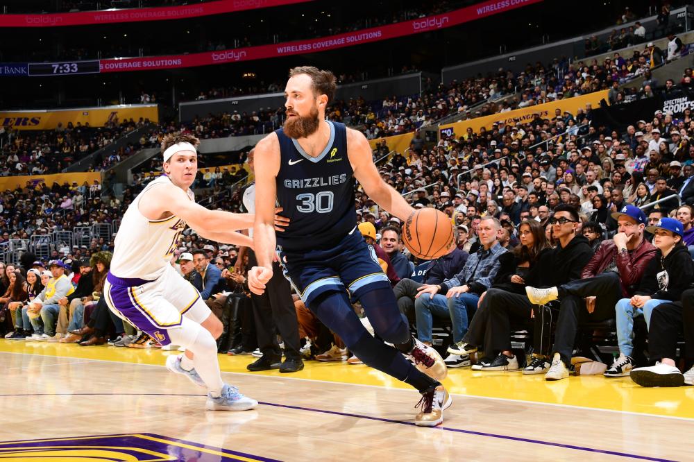 颇为引人关 颇为引人关