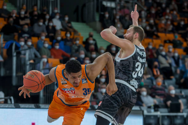 季中的临场 季中的临场